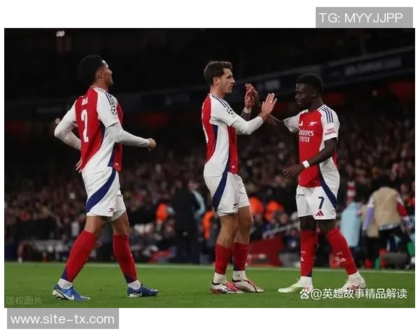 曼联成英超首队在客场对阿森纳打进两记禁区外远射的球队
